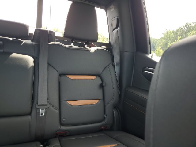 Used 2023 GMC Sierra 1500 AT4 w/ AT4 Premium Package AWD/4WD image 12