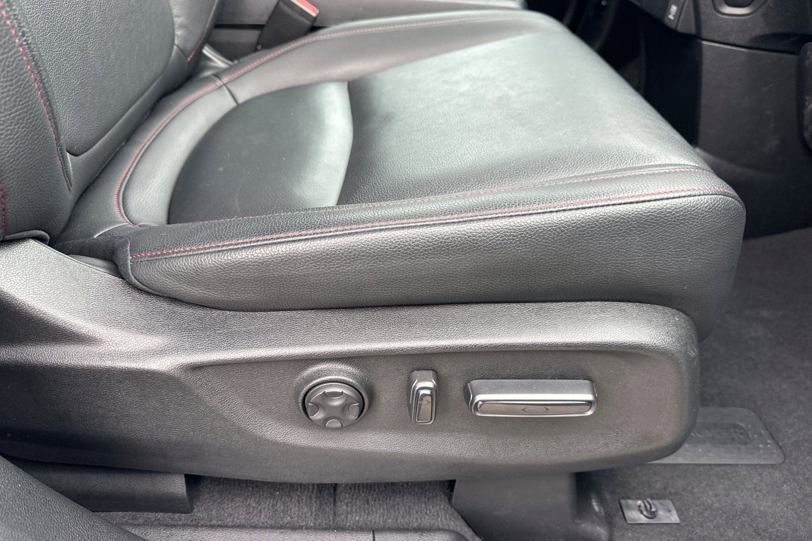 Used 2025 Honda Odyssey Sport-L image 23