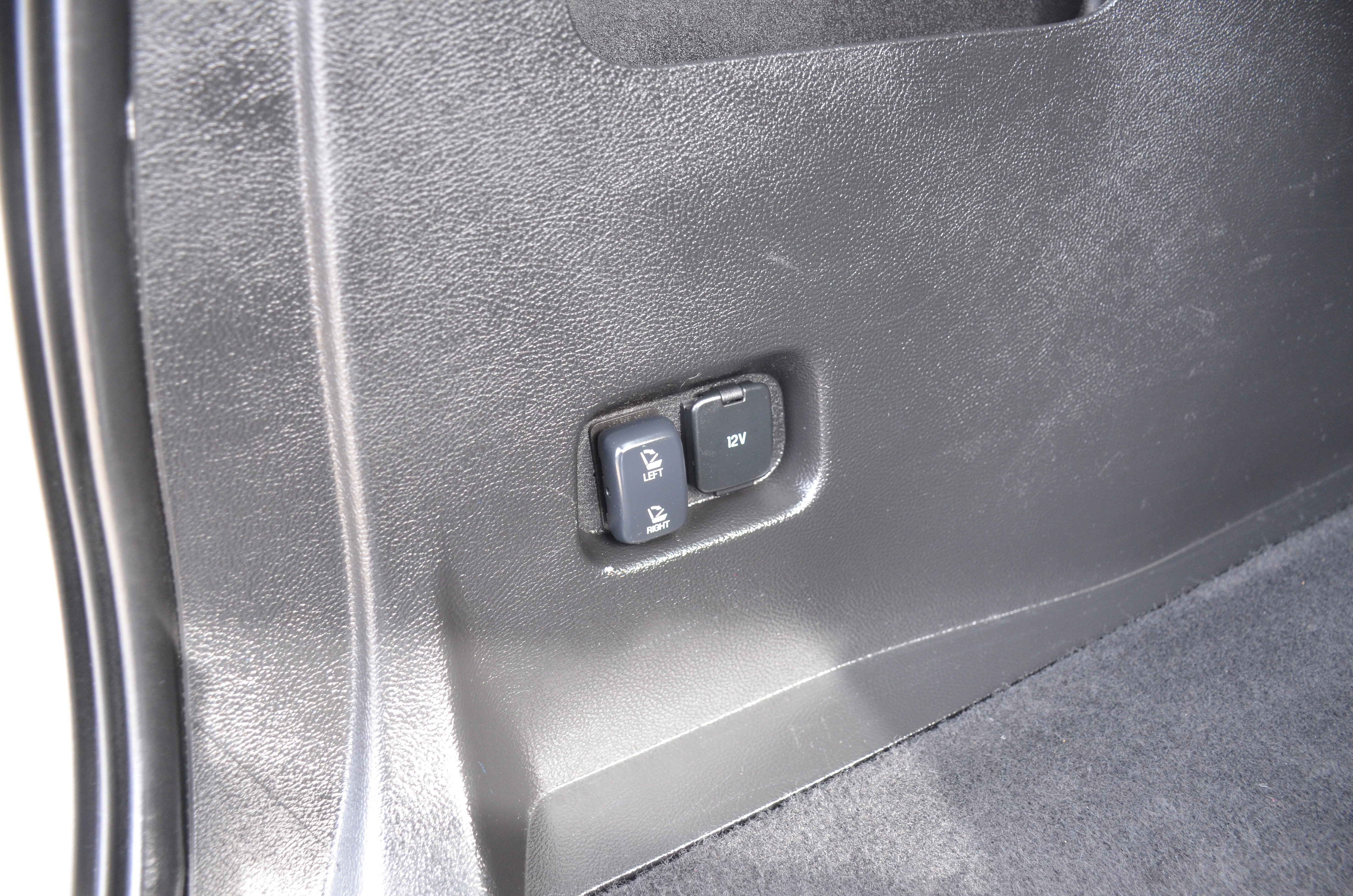 Used 2024 Ford Edge Titanium image 19