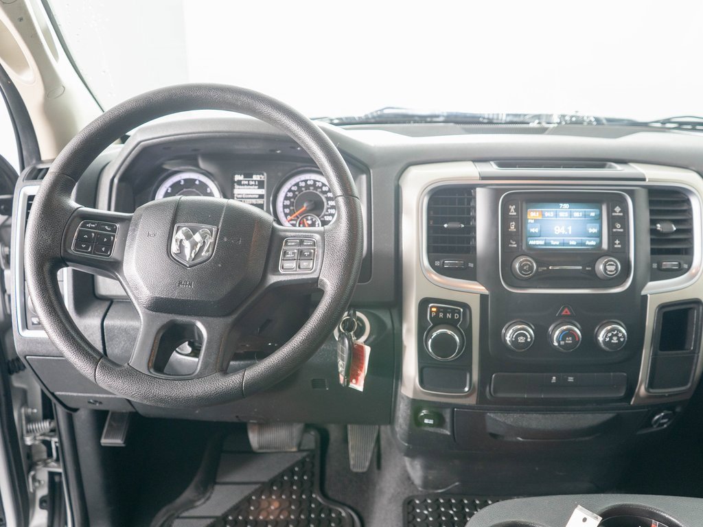 Used 2017 RAM 1500 Classic SLT image 12