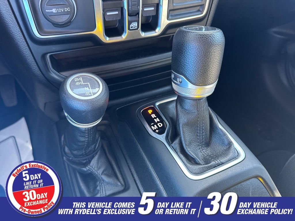 Used 2021 Jeep Gladiator Willys AWD/4WD image 17