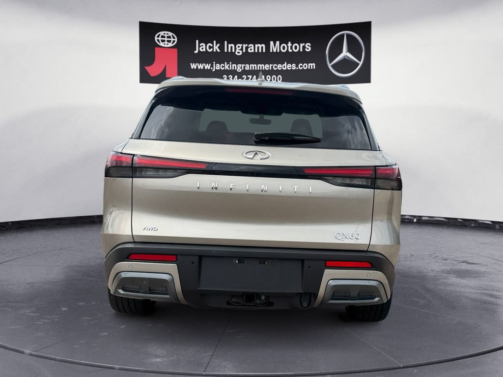 Used 2023 INFINITI QX60 Sensory AWD/4WD image 4