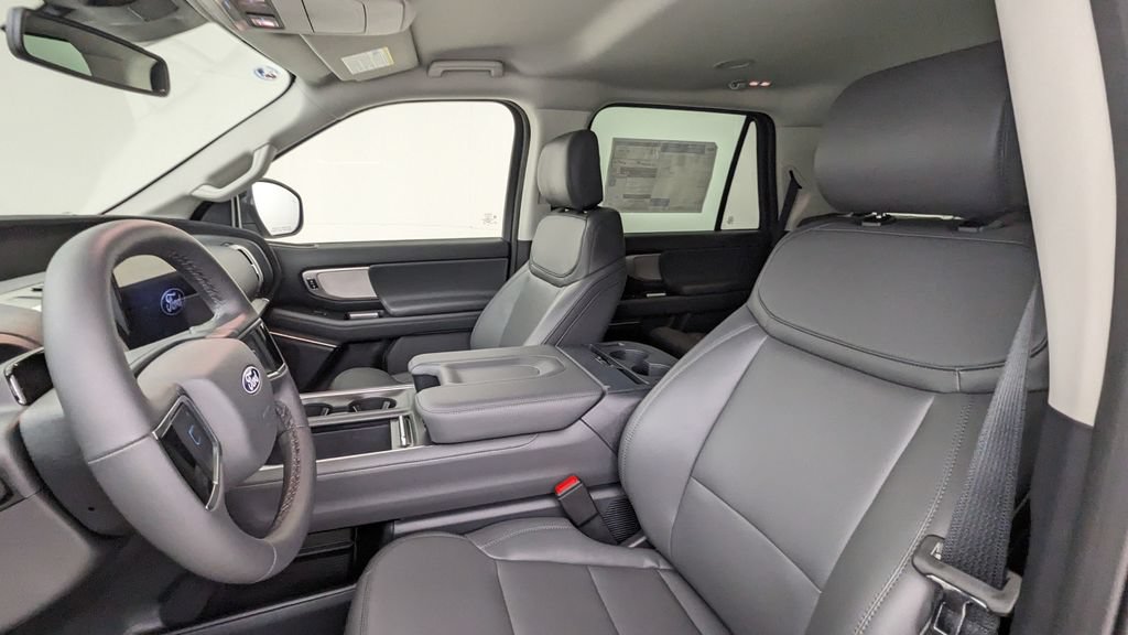 New 2027 Ford Expedition Active AWD/4WD image 2