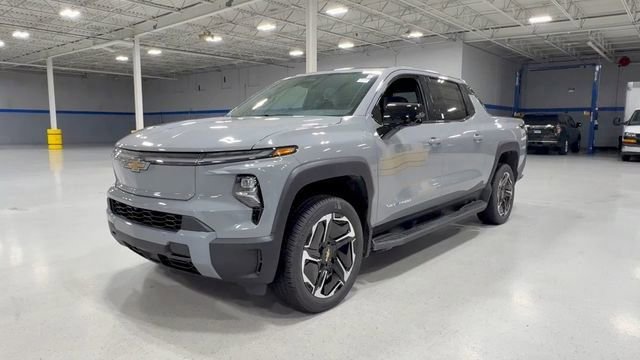 New 2026 Chevrolet Silverado EV LT image 24
