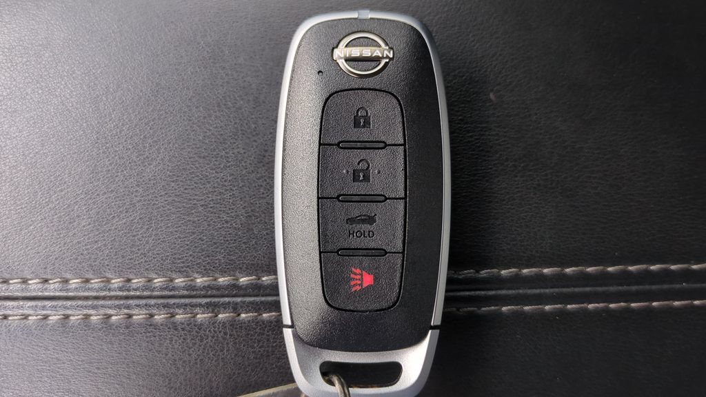 Certified 2024 Nissan Sentra SV FWD image 25