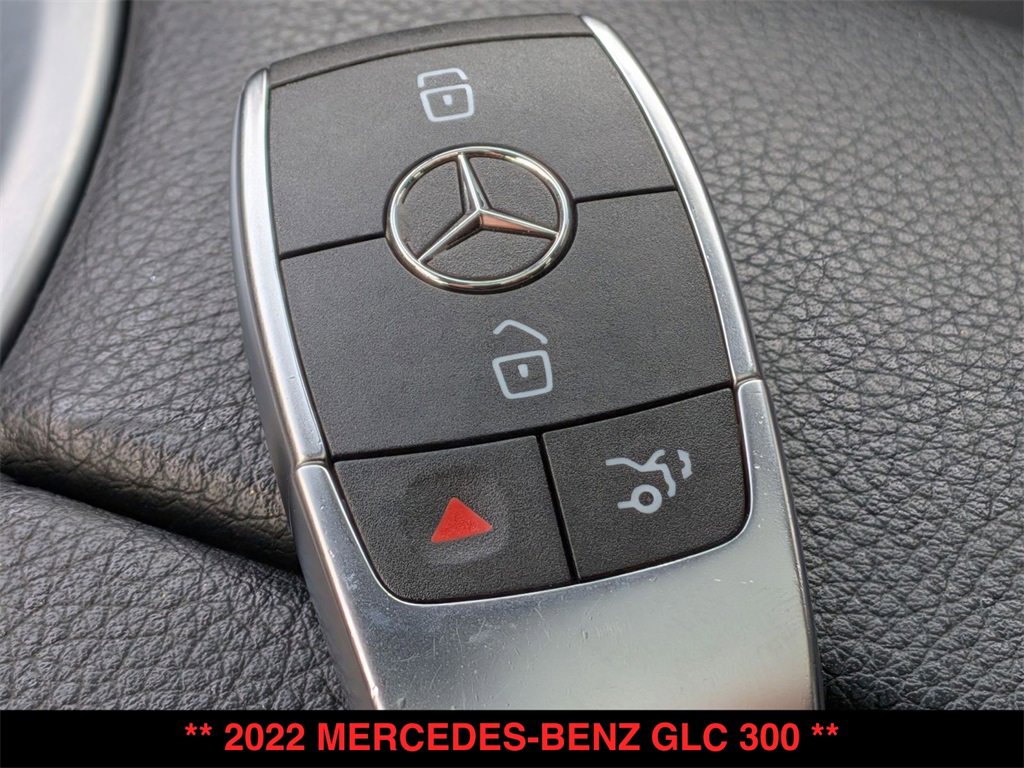 Used 2022 Mercedes-Benz GLC 300 4MATIC image 29