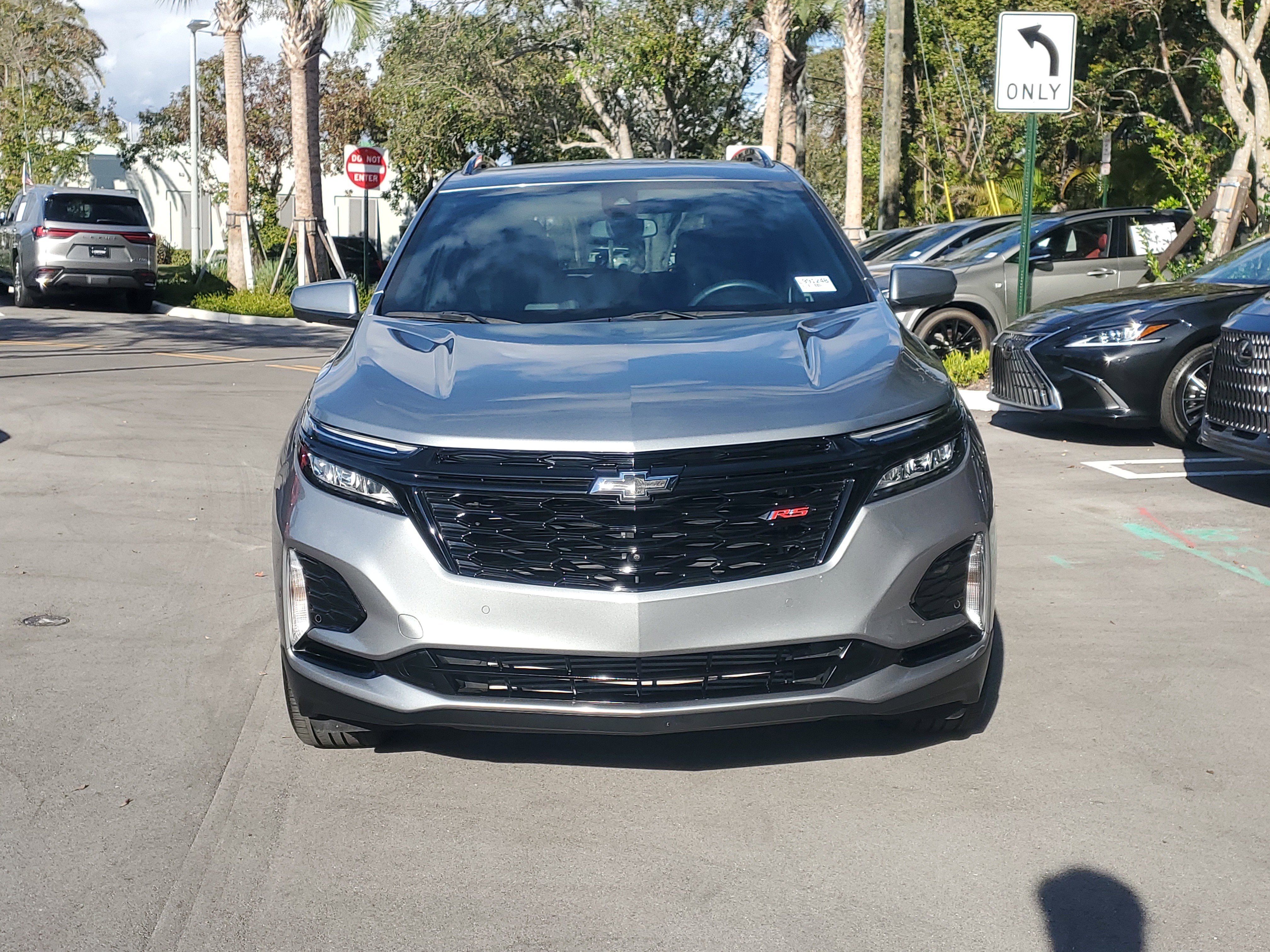 Used 2024 Chevrolet Equinox RS w/ RS Leather Package image 2