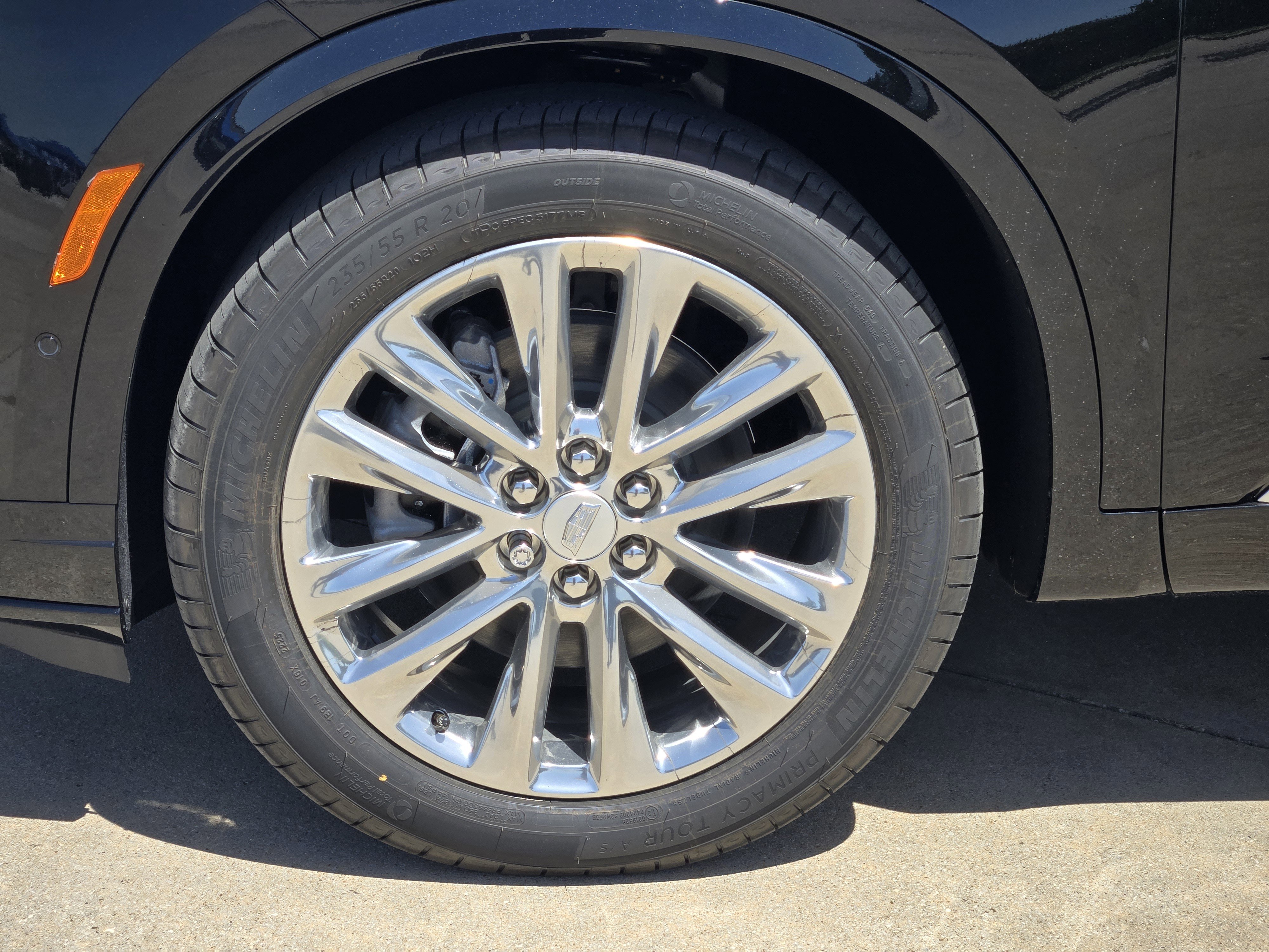 New 2025 Cadillac XT6 Premium Luxury w/ Technology Package image 8