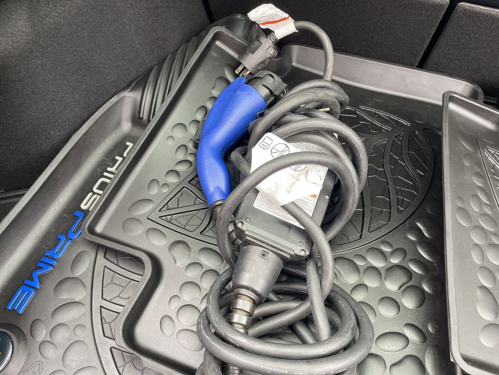 Used 2017 Toyota Prius Prime Premium image 11