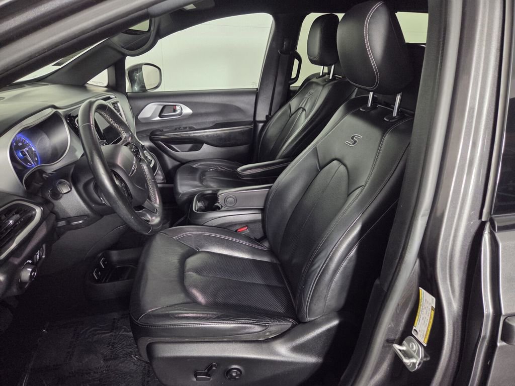 Certified 2020 Chrysler Pacifica Touring-L Plus w/ Advanced Safetytec Group FWD image 10