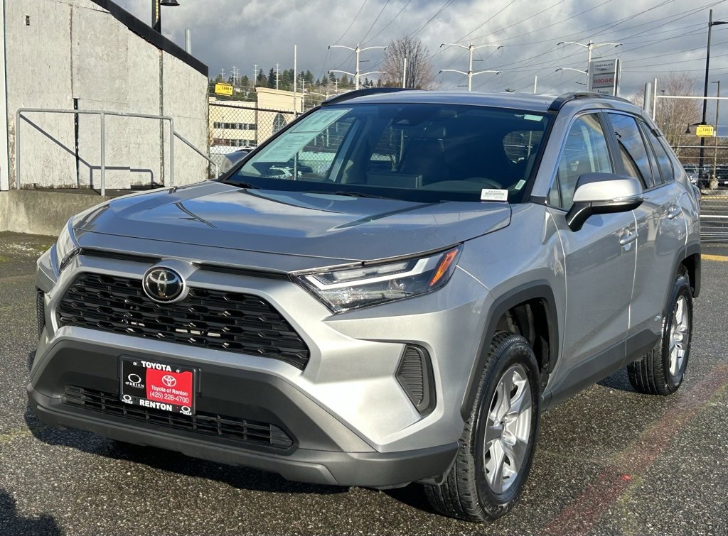 Certified 2025 Toyota RAV4 XLE image 1