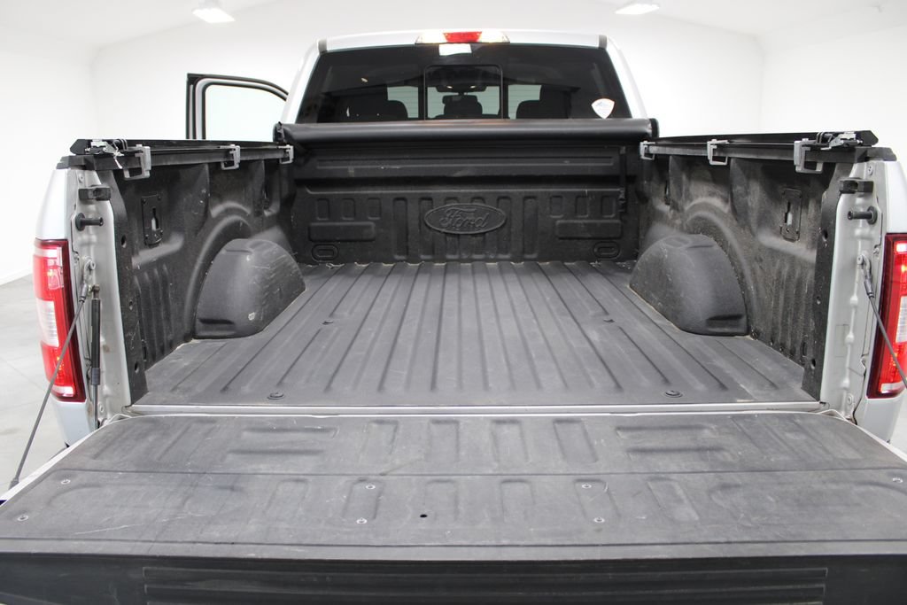 Used 2019 Ford F150 XLT w/ Equipment Group 302A Luxury AWD/4WD image 17