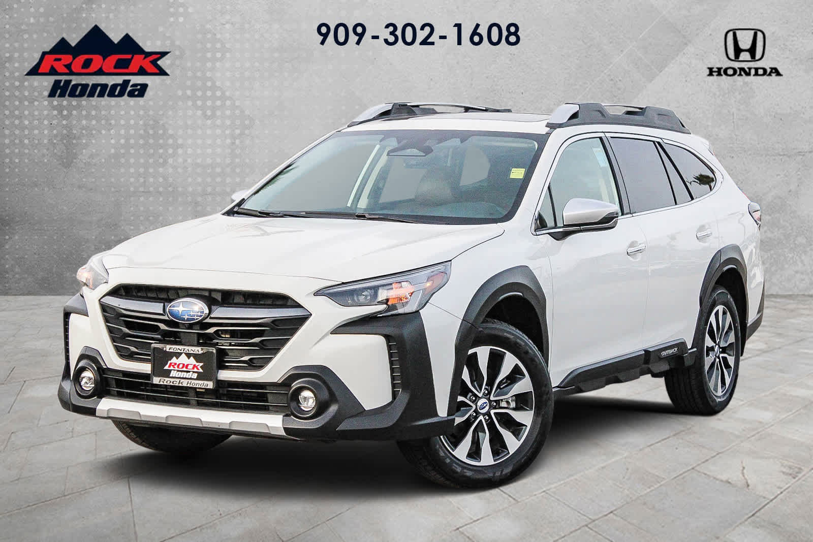 Used 2023 Subaru Outback Touring XT image 1