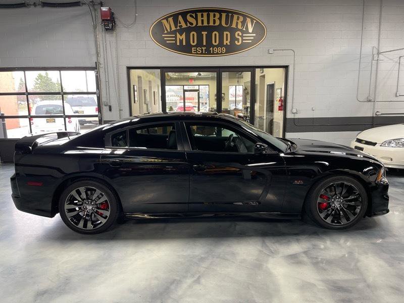 Used 2014 Dodge Charger SRT8 w/ Harman/Kardon Audio Group RWD image 9