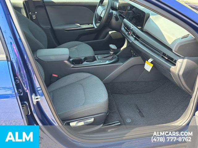 Used 2025 Kia K4 FWD image 15