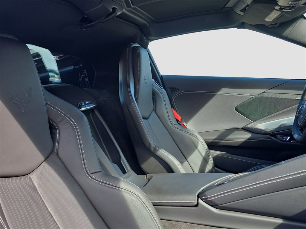 Used 2025 Chevrolet Corvette Z06 image 17