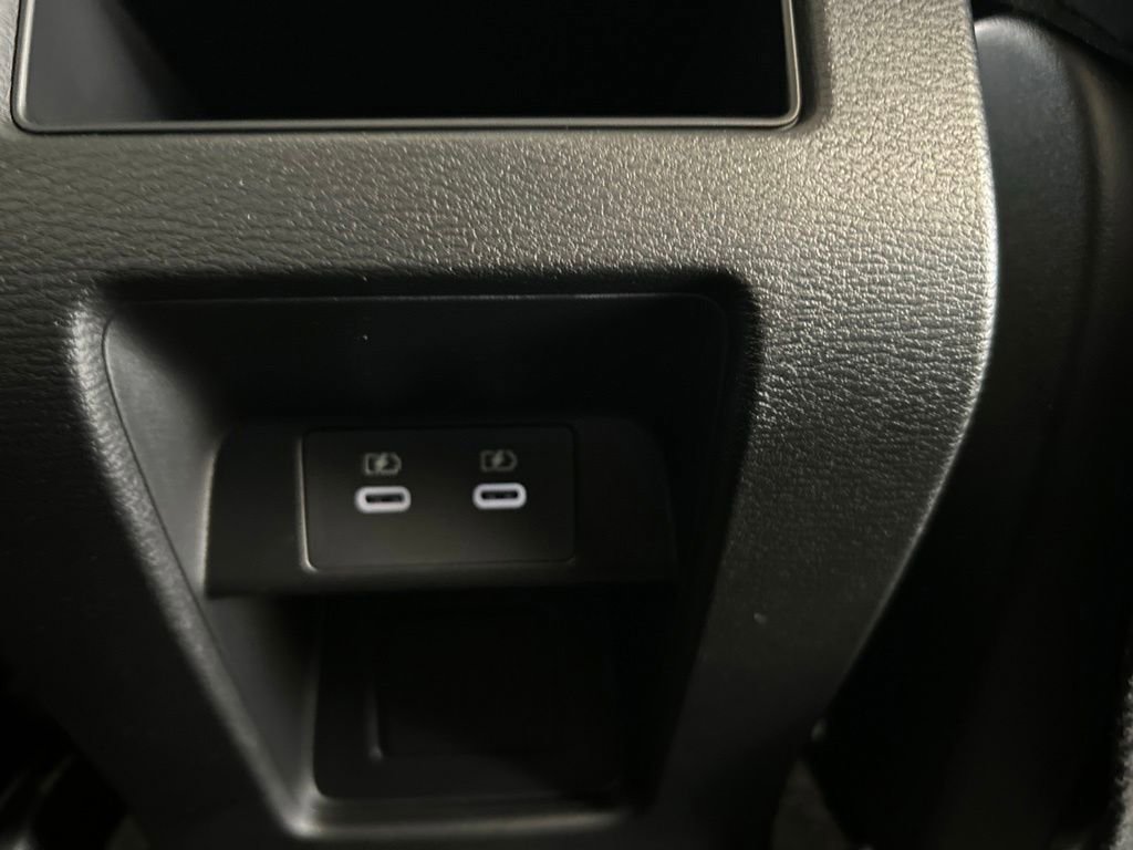 New 2026 Mitsubishi Outlander AWD image 29