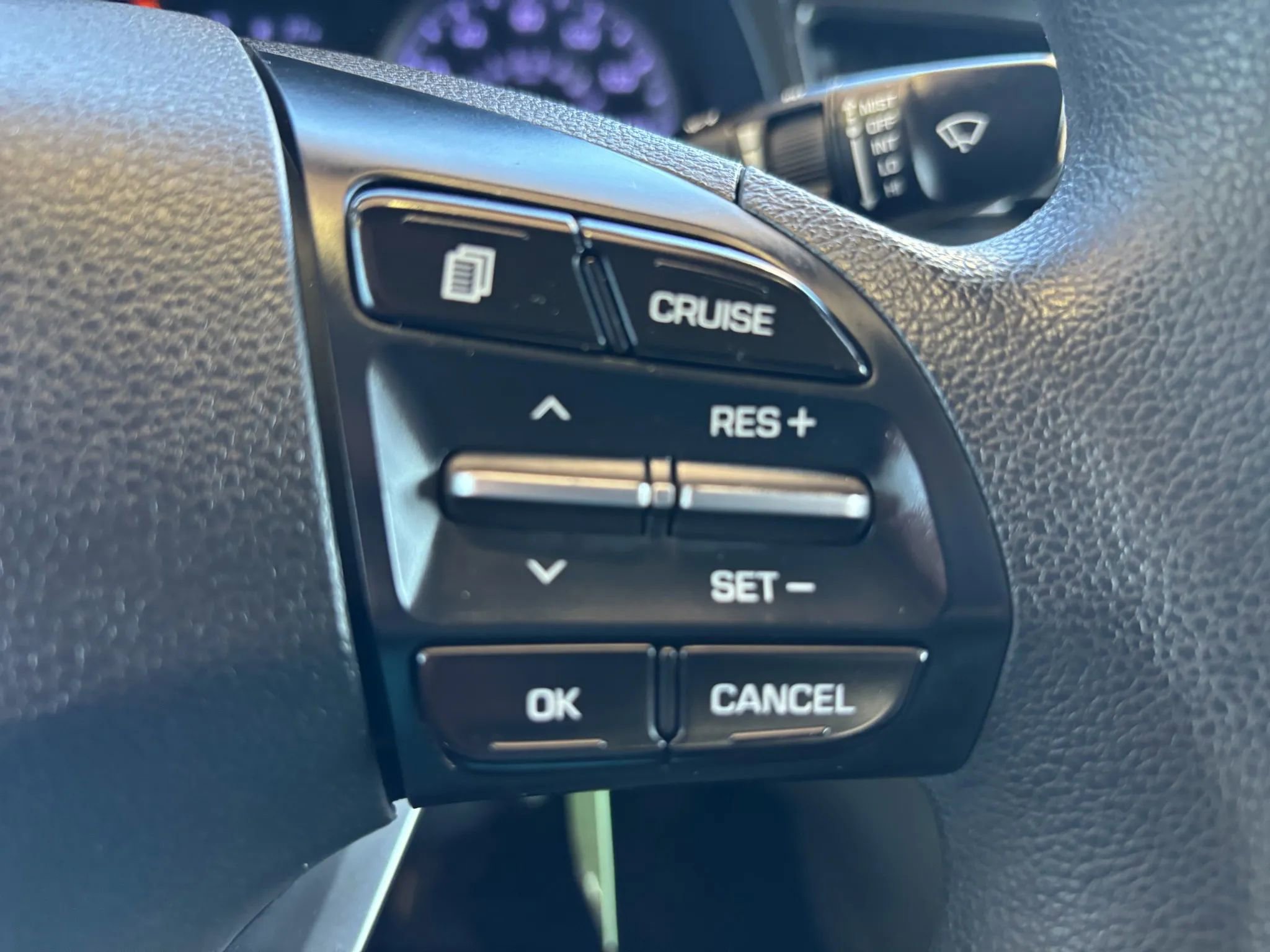 Used 2020 Hyundai Elantra SEL image 15