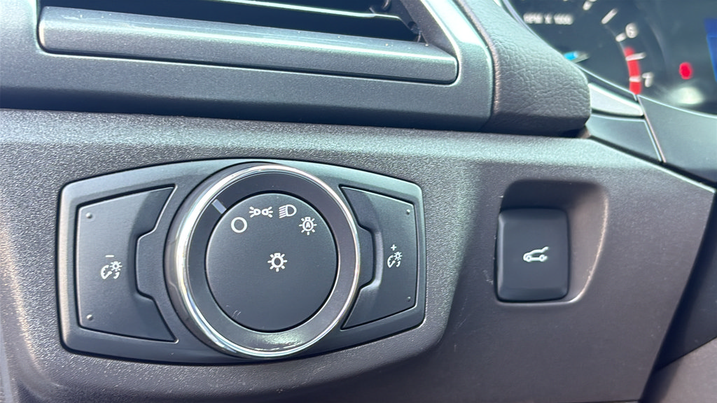 Used 2014 Ford Fusion S FWD image 23