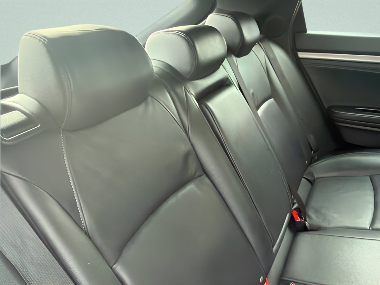 Used 2019 Honda Civic Sport Touring image 6