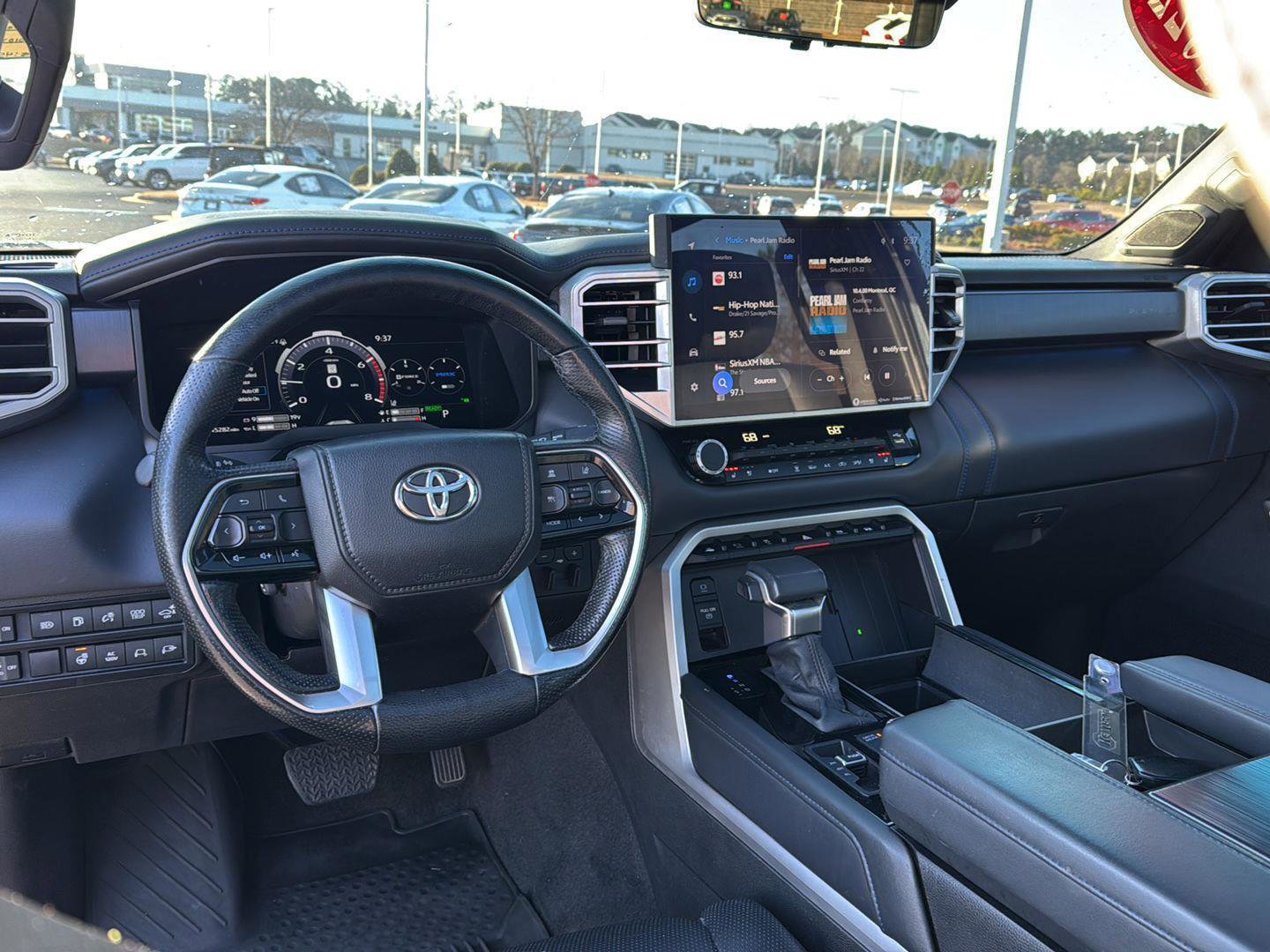 Used 2022 Toyota Tundra Platinum w/ Advanced Package AWD/4WD image 18