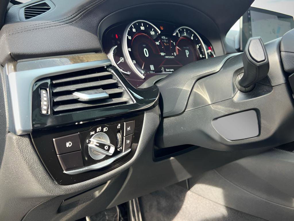 Used 2018 BMW 530i RWD image 35