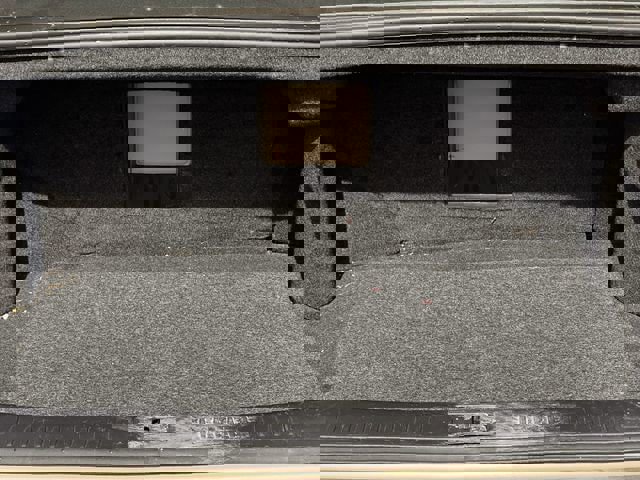 Used 2011 Cadillac DTS Premium w/ Driver Awareness Package image 29