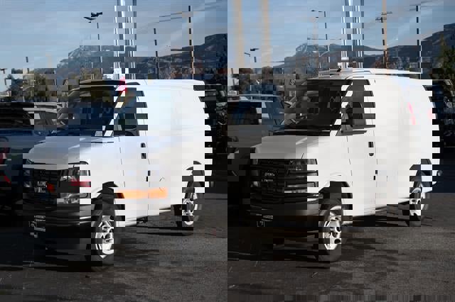 New 2025 GMC Savana 2500 w/ Driver Convenience Package image 27