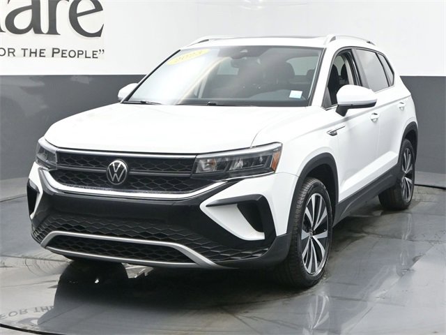 Used 2023 Volkswagen Taos SE w/ Panoramic Sunroof Package image 34