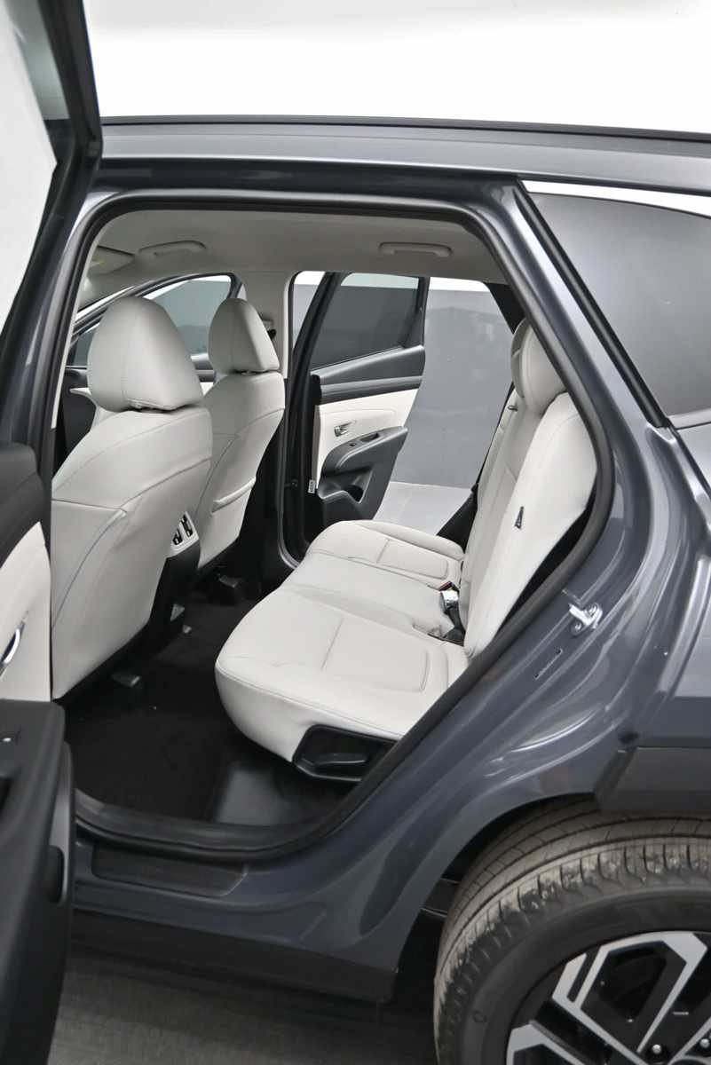 New 2026 Hyundai Tucson SEL Plus AWD/4WD image 14