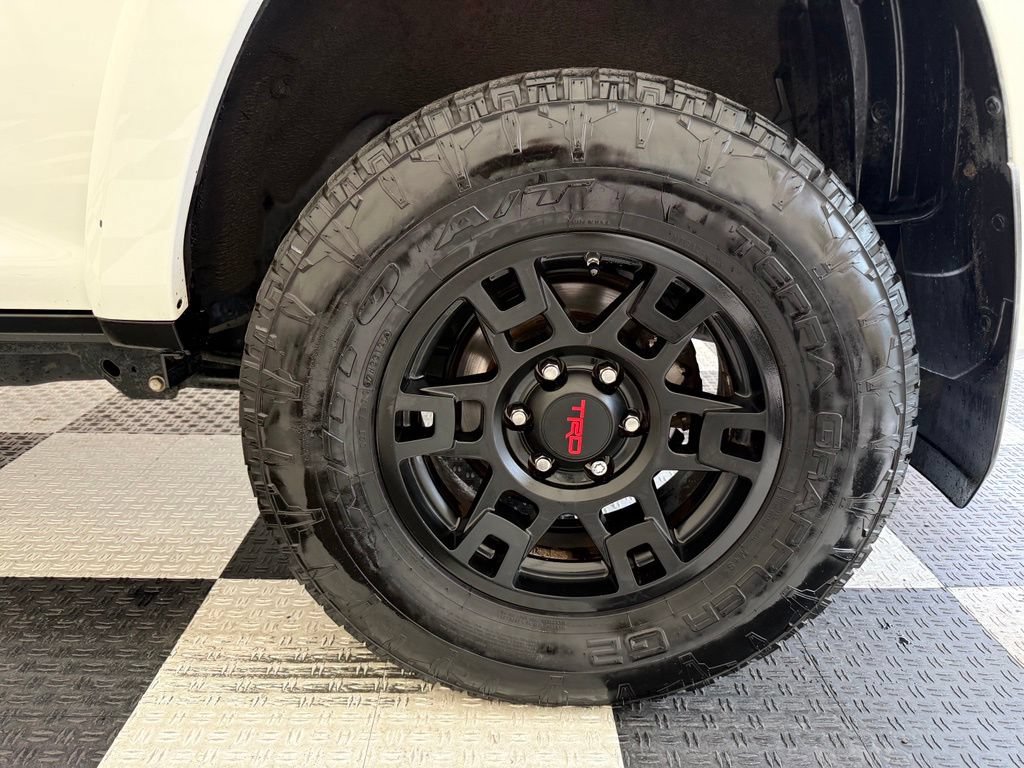 Used 2017 Toyota 4Runner TRD Pro AWD/4WD image 11