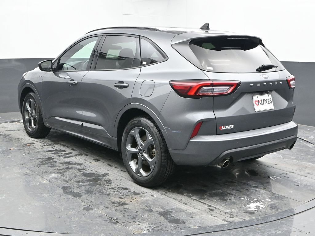 Used 2024 Ford Escape ST-Line image 9