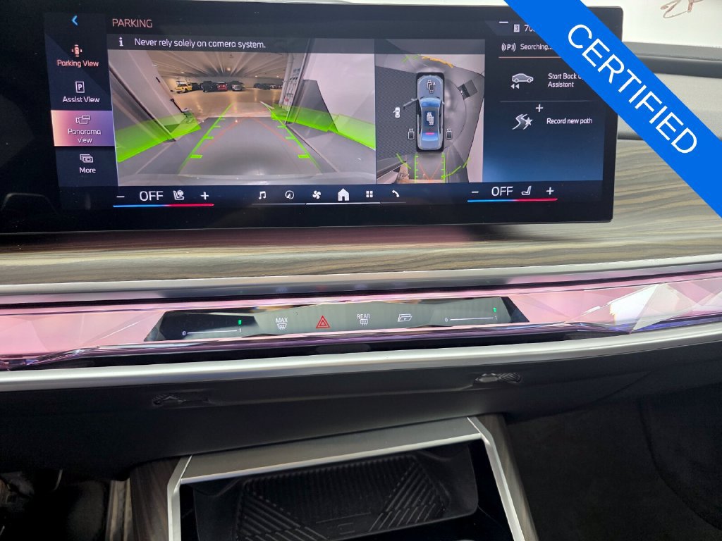Certified 2023 BMW 760i xDrive AWD/4WD image 18