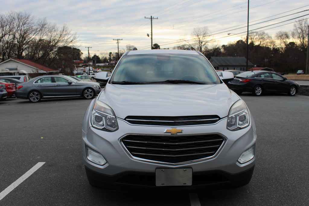 Used 2017 Chevrolet Equinox LT w/ Convenience Package image 2