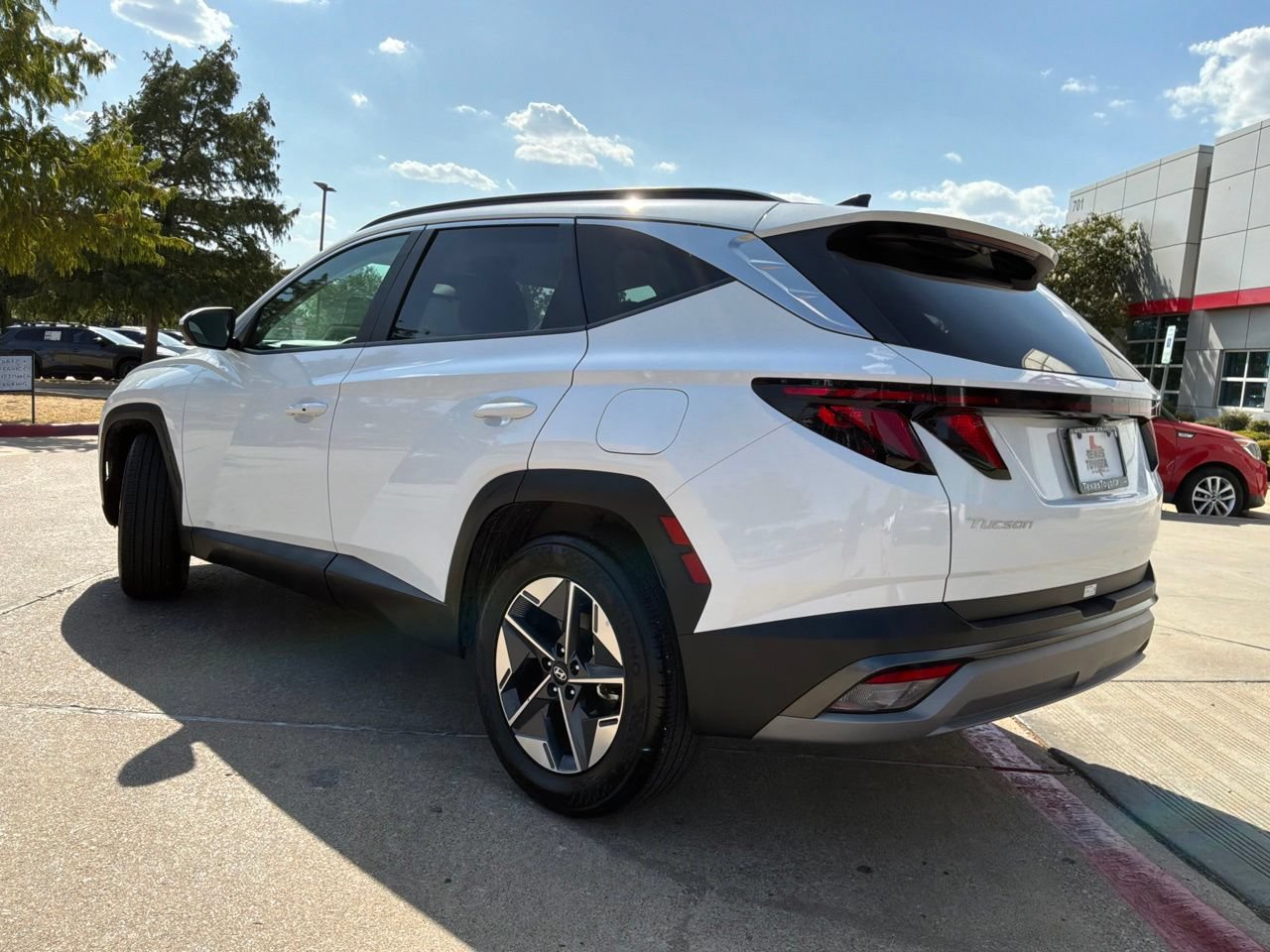 Used 2026 Hyundai Tucson SEL FWD image 8