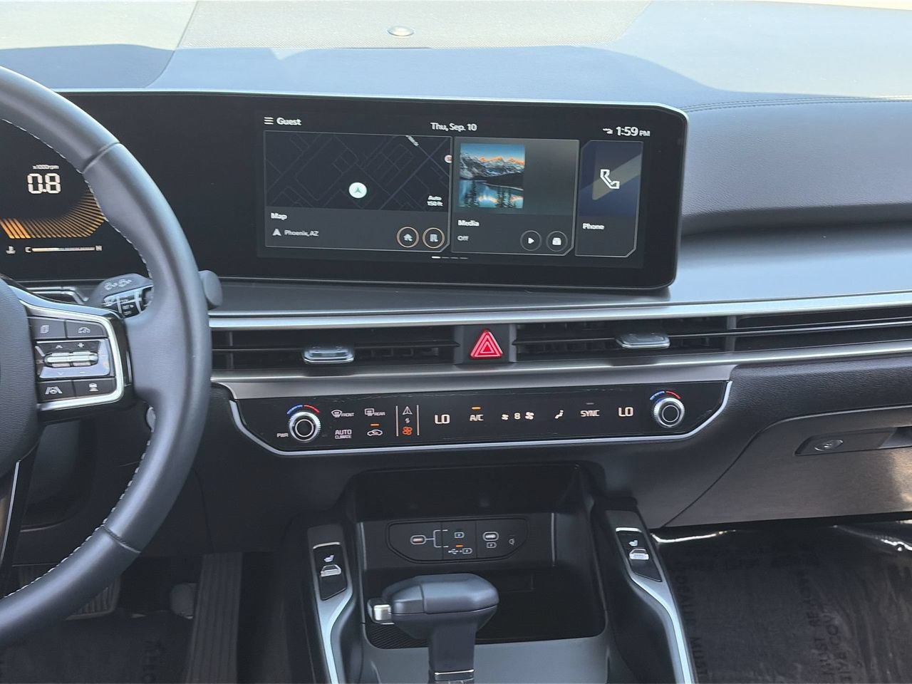 Certified 2025 Kia Sorento S w/ Panoramic Sunroof Package FWD image 14