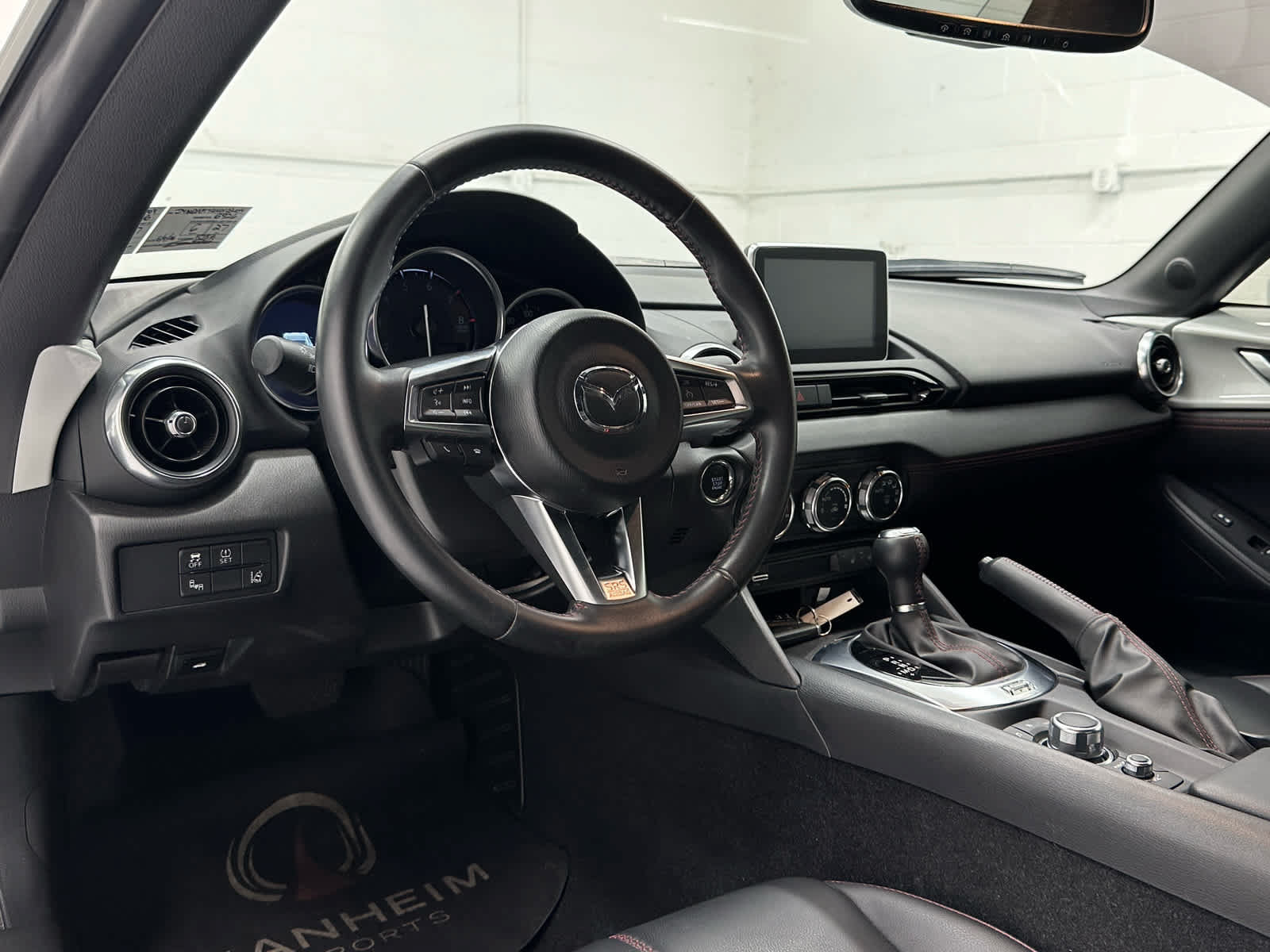 Used 2017 MAZDA MX-5 Miata RF Grand Touring RWD image 17
