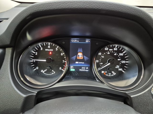 Used 2020 Nissan Rogue SV w/ Sun & Sound Touring Package AWD/4WD image 18