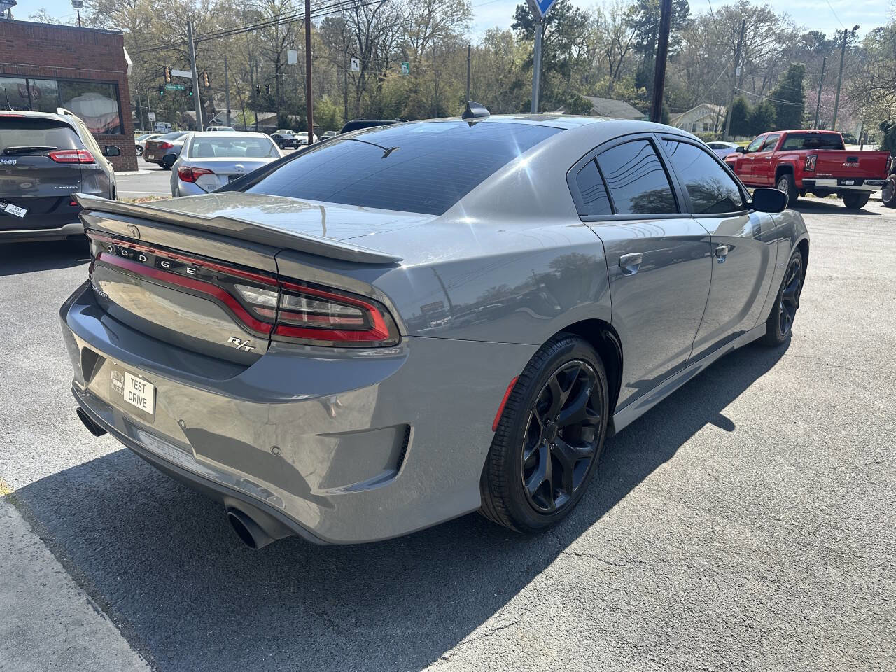 Used 2019 Dodge Charger R/T image 6
