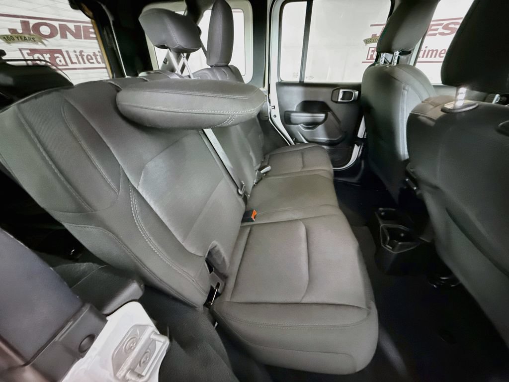 Used 2022 Jeep Wrangler Unlimited Sport AWD/4WD image 29