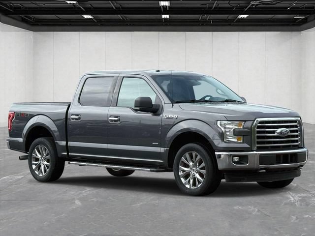 Used 2017 Ford F150 XLT w/ Equipment Group 302A Luxury AWD/4WD image 3