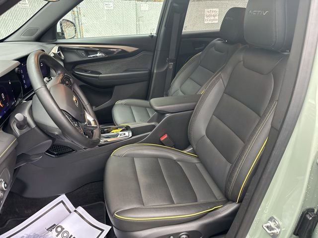 Used 2024 Chevrolet TrailBlazer ACTIV w/ Driver Confidence Package image 10