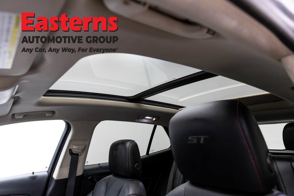 Used 2023 Buick Envision Essence w/ Sport Touring Package FWD image 36