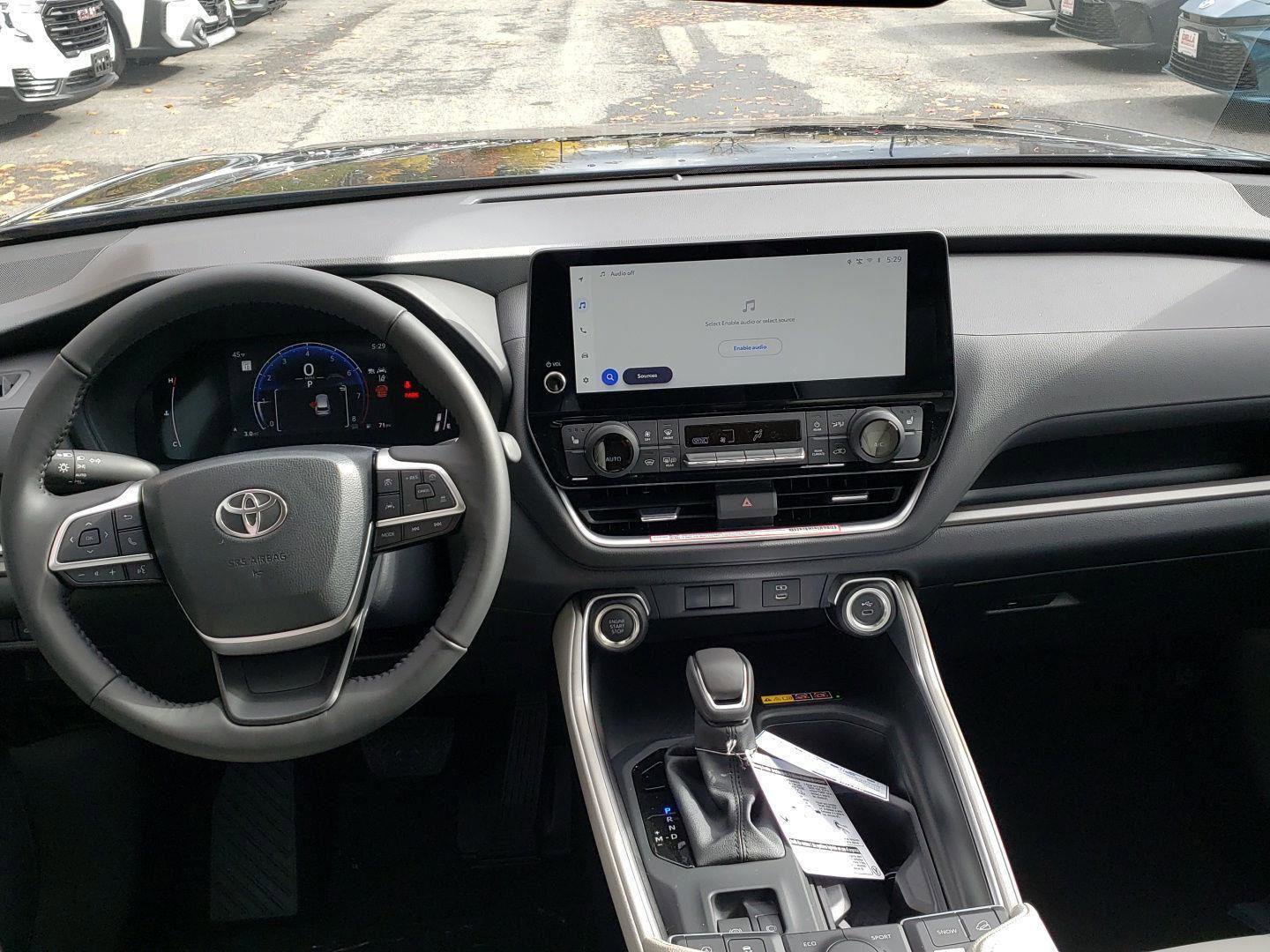 New 2026 Toyota Grand Highlander XLE image 10