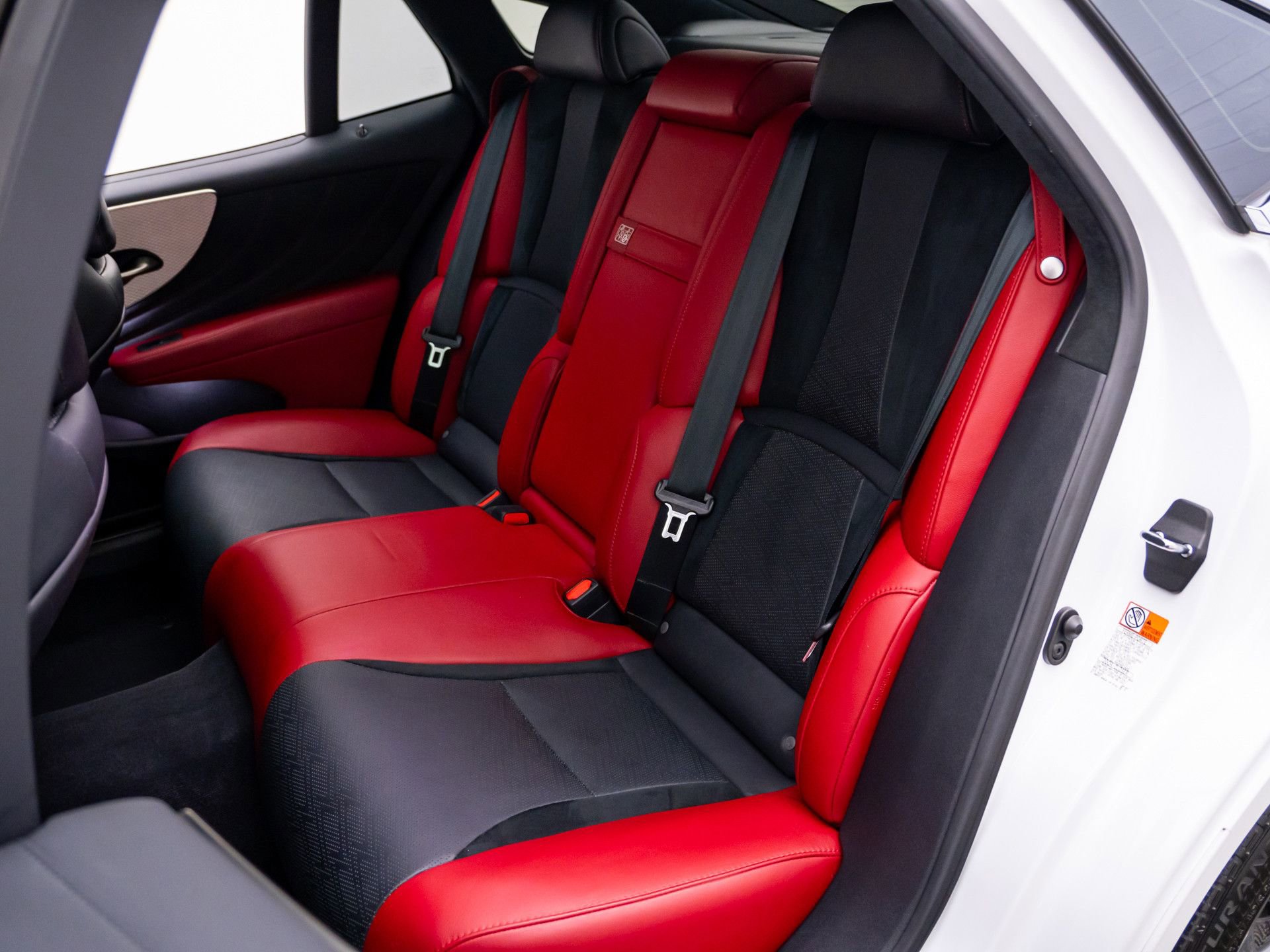 Used 2021 Lexus LS 500 F Sport w/ Accessory Package (Z2) image 18