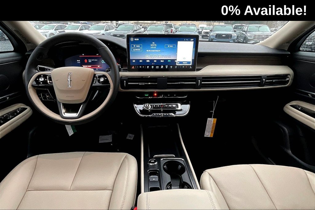 New 2025 Lincoln Corsair Grand Touring w/ Equipment Group 301A AWD/4WD image 4