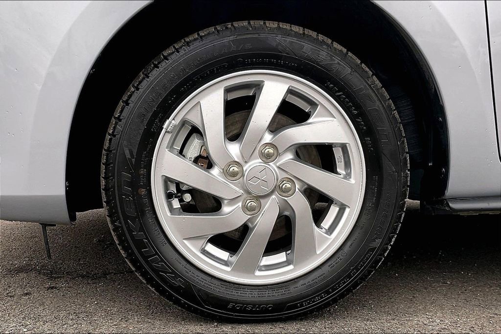 Used 2024 Mitsubishi Mirage LE image 9