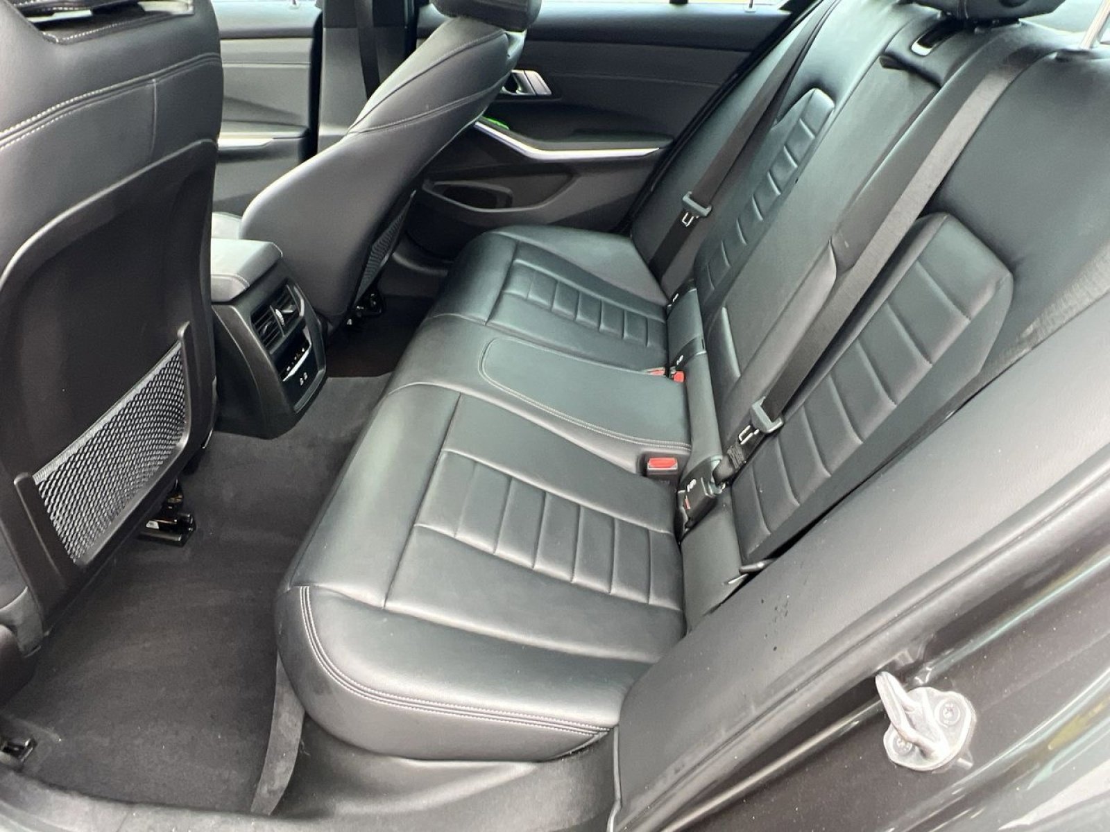 Used 2021 BMW 330e xDrive w/ Executive Package image 26