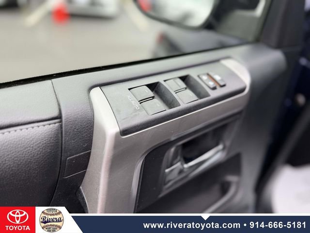 Used 2015 Toyota 4Runner SR5 Premium image 12