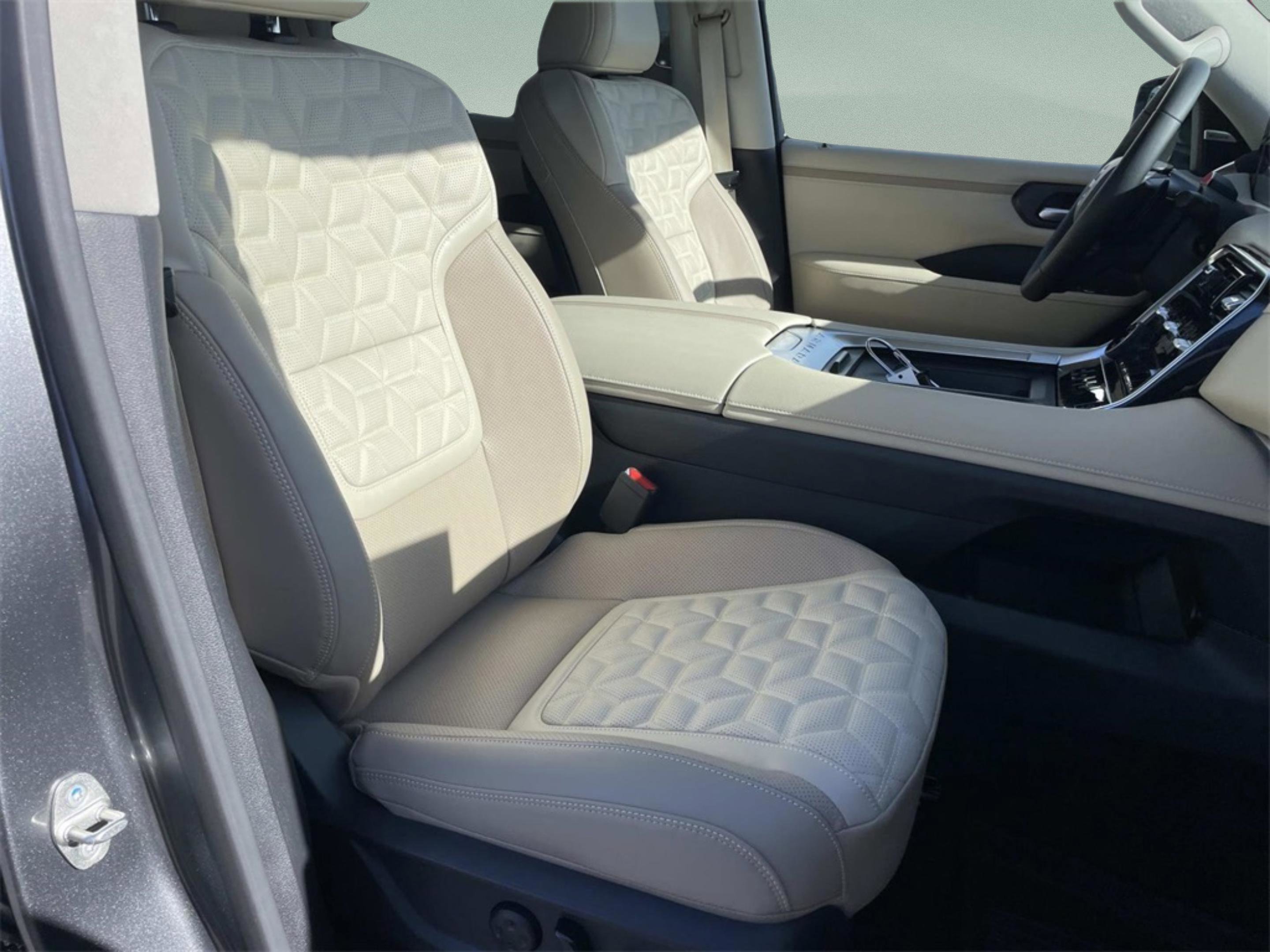 New 2026 Nissan Armada Platinum image 23